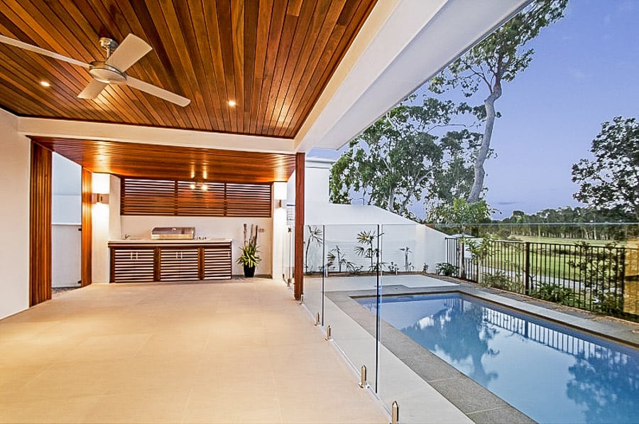 Sentosa, family home with pool by FEZ Constructions